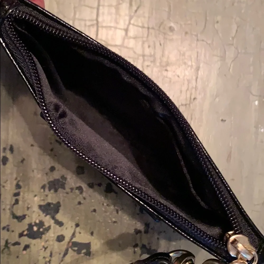 𝅺COACH Poppy Black & Gold Patent Leather Wristlet